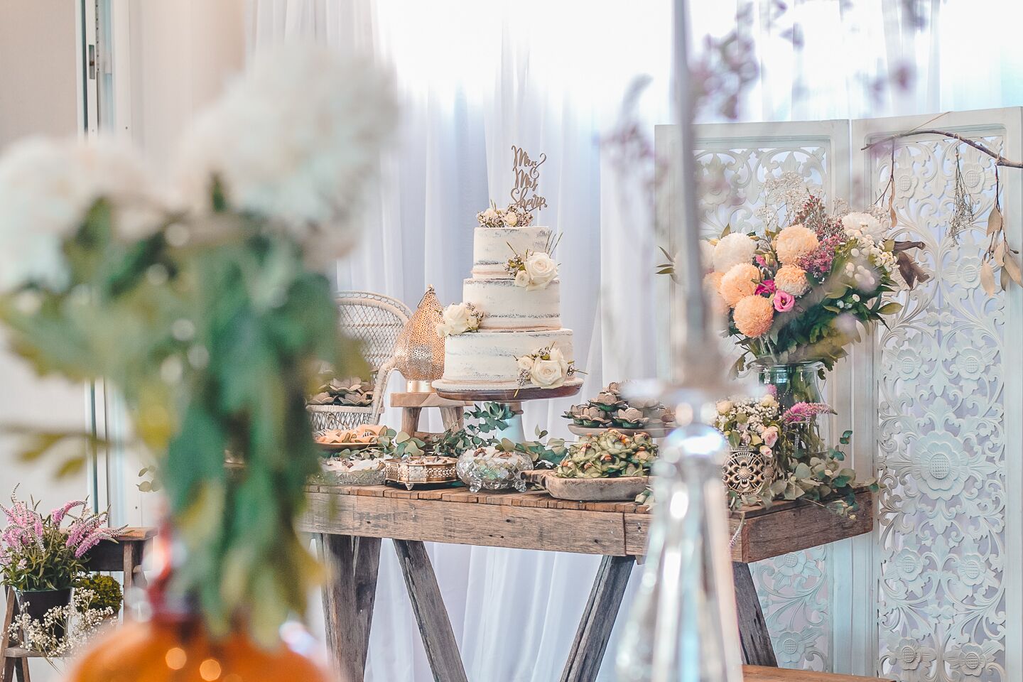 Boho Cake and wedding decoration